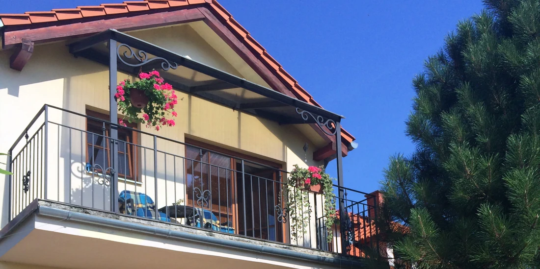 Budova penzionu – společný pohled pro všechny pokoje